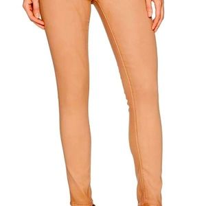 The Legging Ankle Pants, NWT
Size: 27” vintage leatherette rose gold
